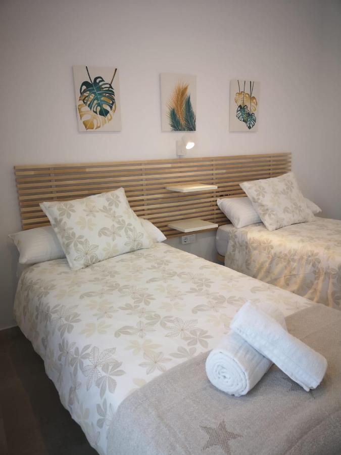 Apartamento Suite Arco De La Villa,Solo Familia Y Parejas,Parking Gratuito โกนิล เด ลาฟรอนเตรา ภายนอก รูปภาพ