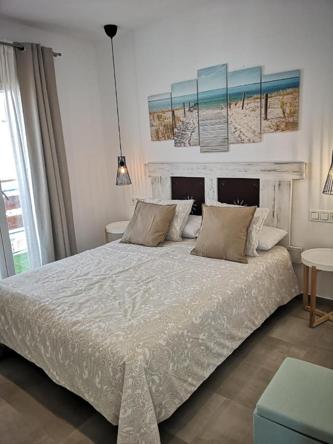 Apartamento Suite Arco De La Villa,Solo Familia Y Parejas,Parking Gratuito โกนิล เด ลาฟรอนเตรา ภายนอก รูปภาพ