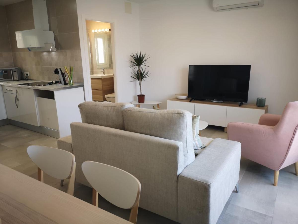 Apartamento Suite Arco De La Villa,Solo Familia Y Parejas,Parking Gratuito โกนิล เด ลาฟรอนเตรา ภายนอก รูปภาพ