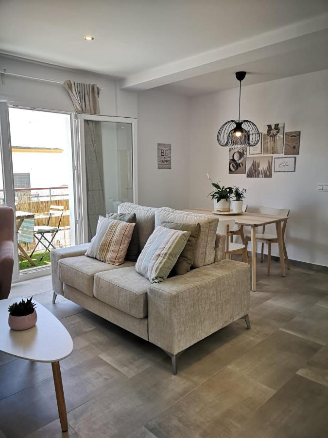 Apartamento Suite Arco De La Villa,Solo Familia Y Parejas,Parking Gratuito โกนิล เด ลาฟรอนเตรา ภายนอก รูปภาพ